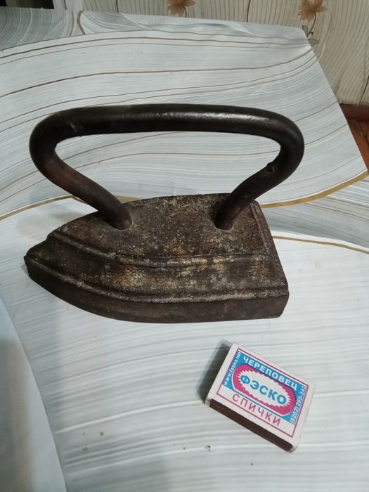Утюг раритет древний 8000