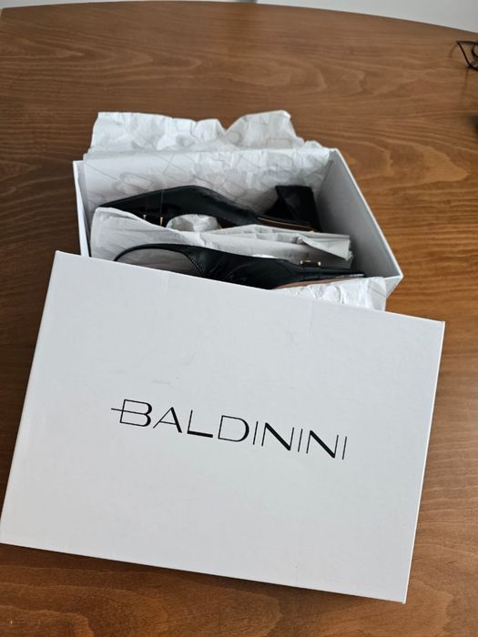 Босоножки-Слингбеки Baldinin