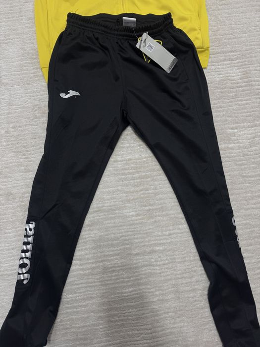 Кипа Кайрат.