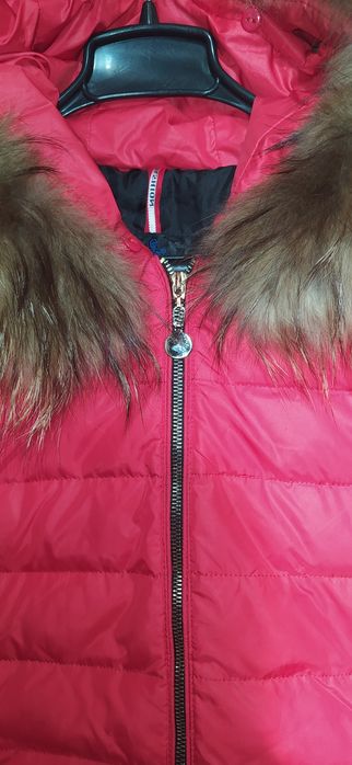 Зимний женский пуховик