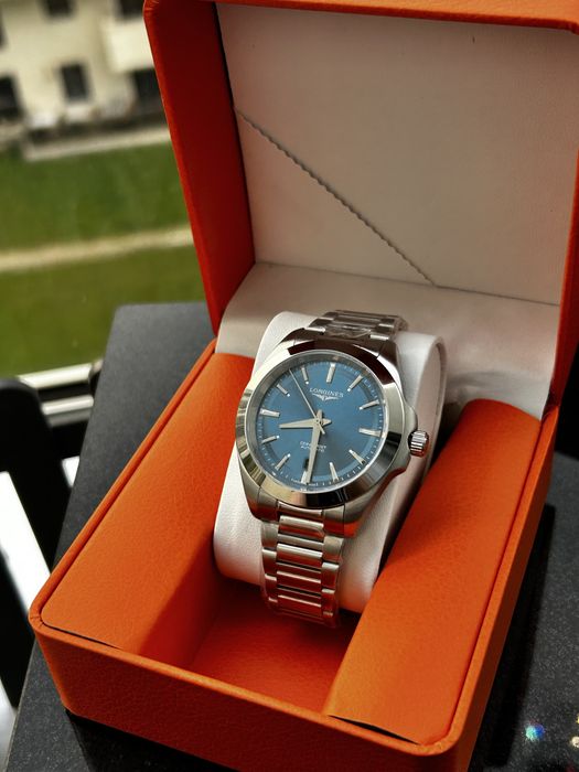 Longines Conquest Automatic 41 mm Blue – mecanic, spate transparent