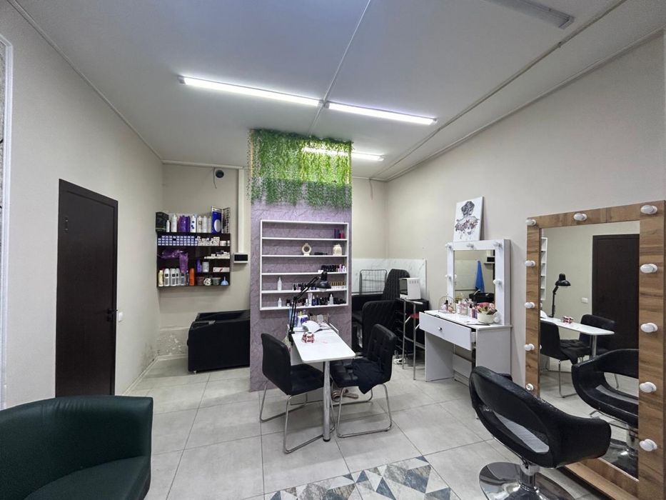 Сдам в аренду салон красоты