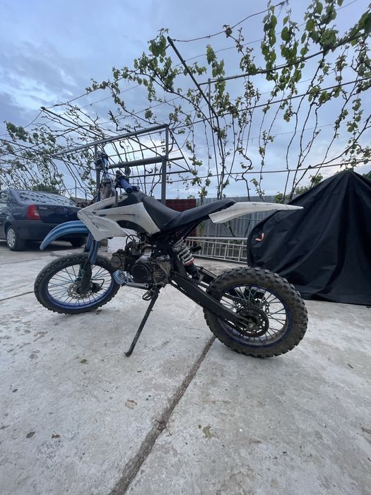 Vand cros 125cc.