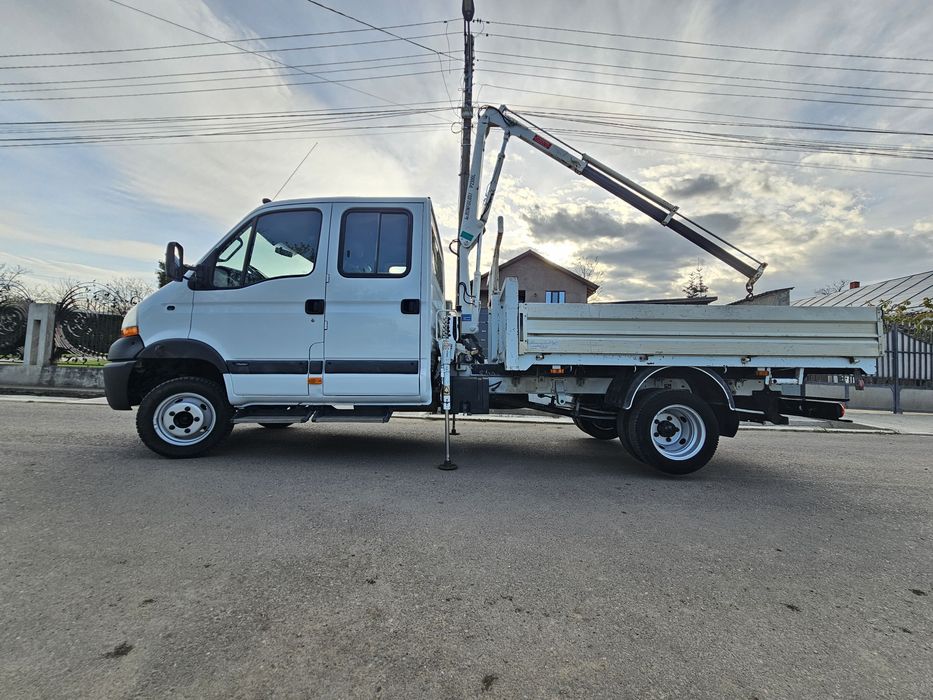 Renault mascott cu Macara