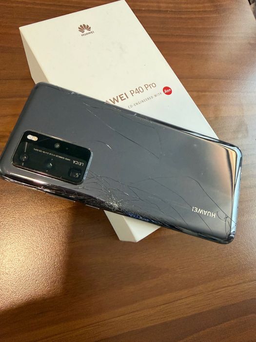 Два телефона марка Huawei