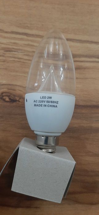 Bec led E14 (dulie mica) 2wati lumina calda-5 lei transportul