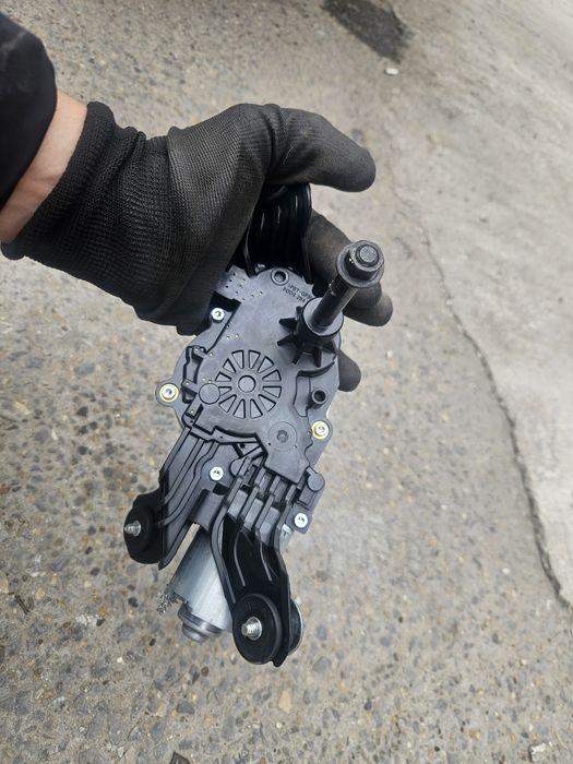 Моторче задна чистачка за Kia Ceed 2024г