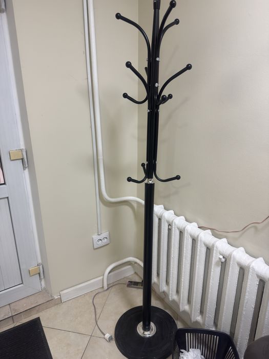 Продается новая вешалка