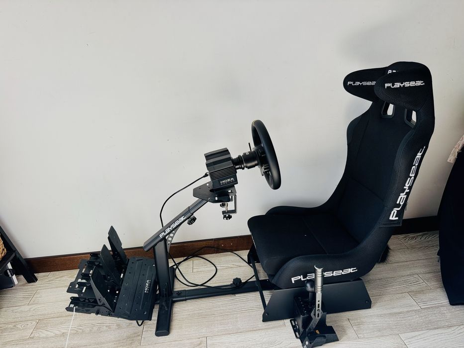 vand simulator moza r5 cu toate acesoriile