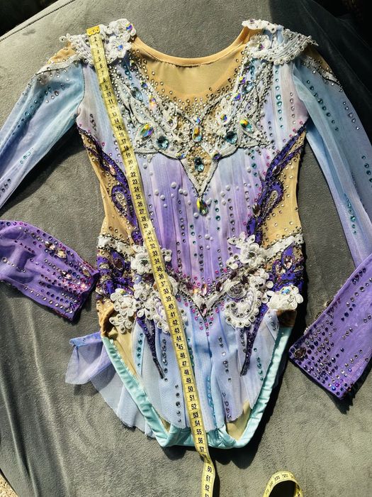 Трика за художествена гимнастика