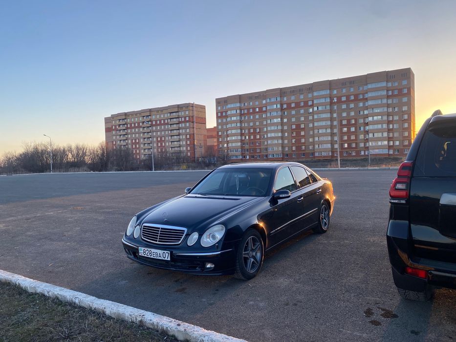 Mercedes-Benz E 320, 2005 года
