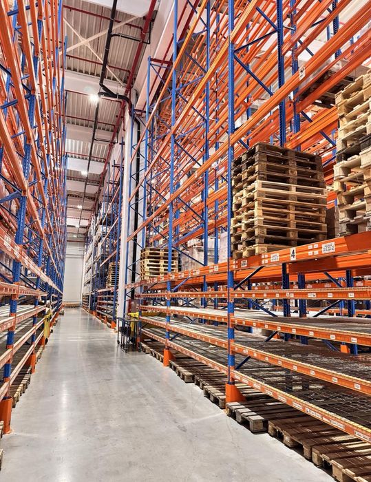 Rafturi metalice industriale