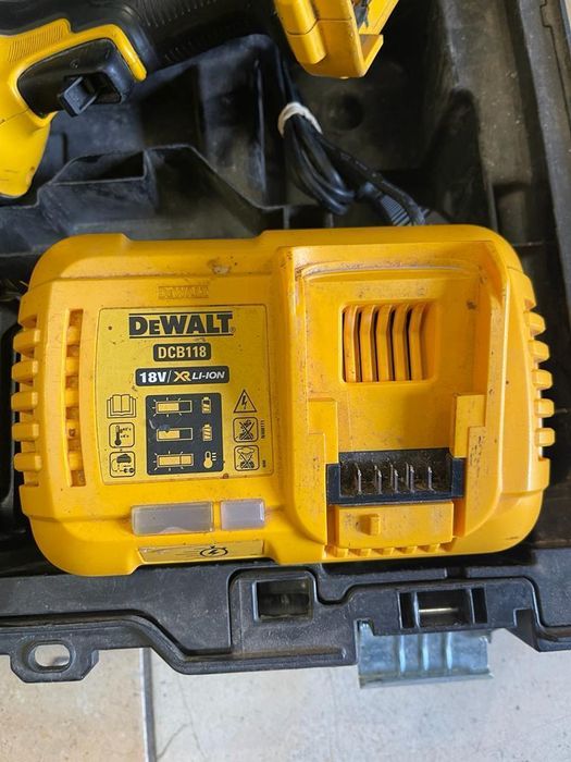 Polizor unghiular DEWALT DCG414 125 mm -A-