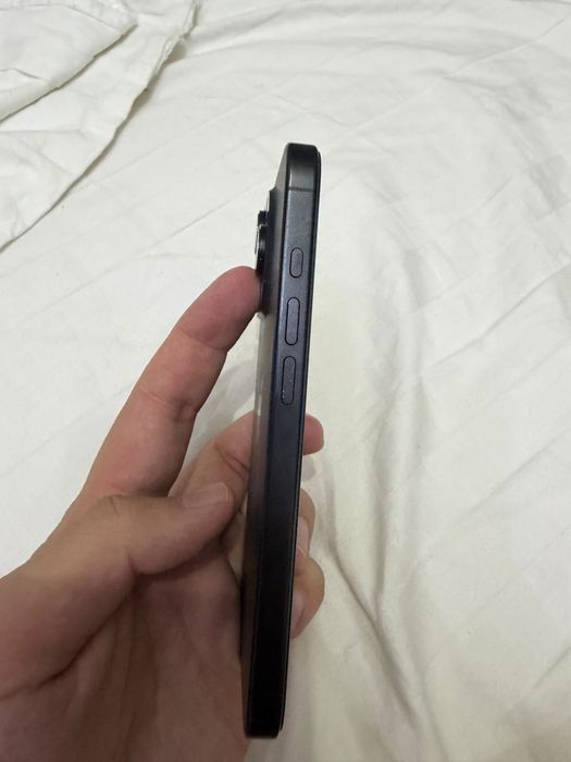 Iphone 16 pro 128 esim