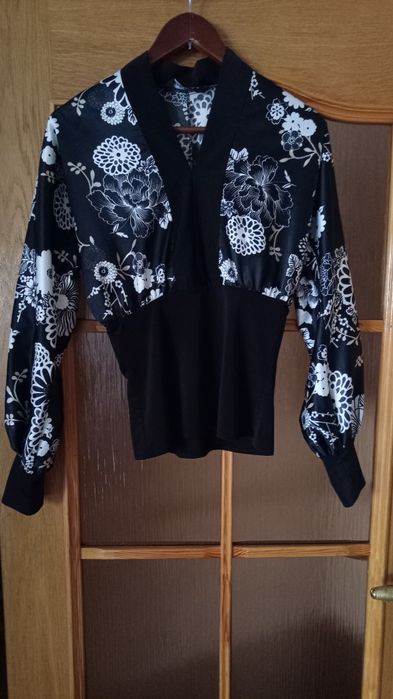 Палантин с бубонами. Шерсть