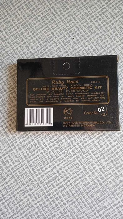 Продам новые тени для век