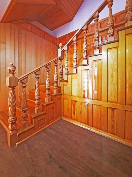 Balustrade din lemn masiv