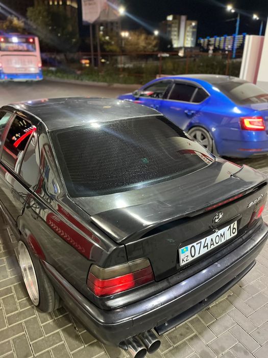 Продам BMW 328i
