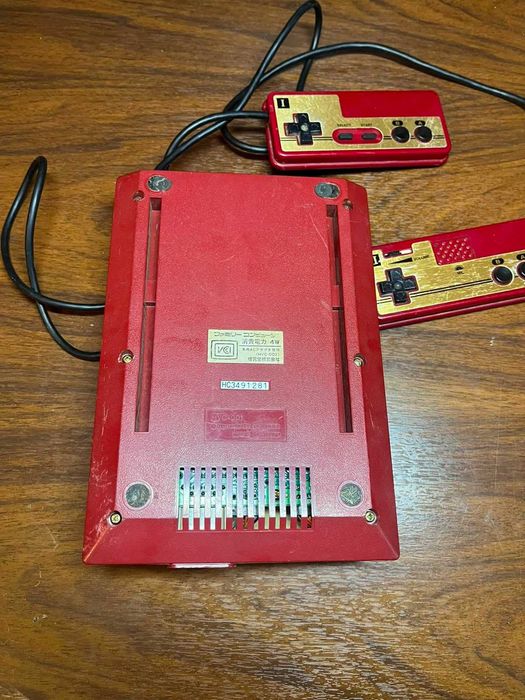 Nintendo Famicom testata si functionala