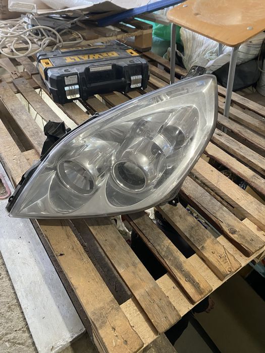 Продавам фарове за Опел Вектра C