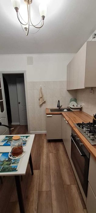 продам 4х комн. квартиру