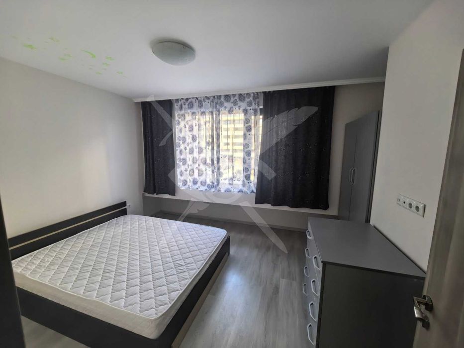 Двустаен апартамент в Христо Смирненски! 11010831