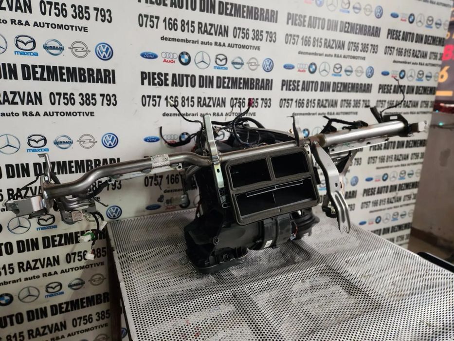Tulumba Carcasa Aeroterma Armatura Traversa Bord Bmw F40 F41 Volan Stanga Dezmembrez Bmw F40 M Pake