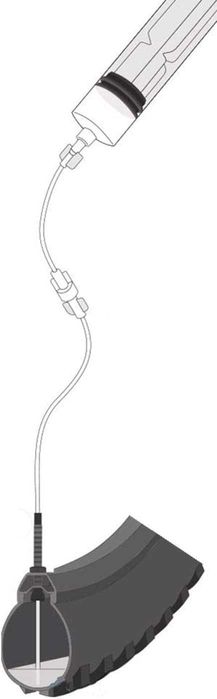 Инструмент за инжектиране на течност за велосипедни гуми