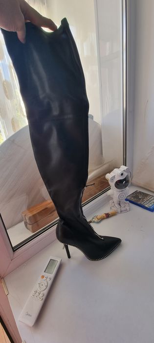 Продам кожанные ботфорты