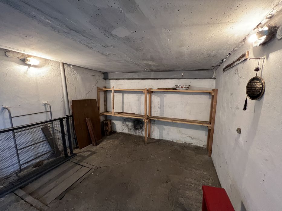 Продам гараж на обществе слепых