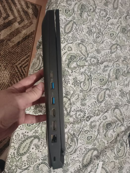 Продавам лаптоп ACER Predator