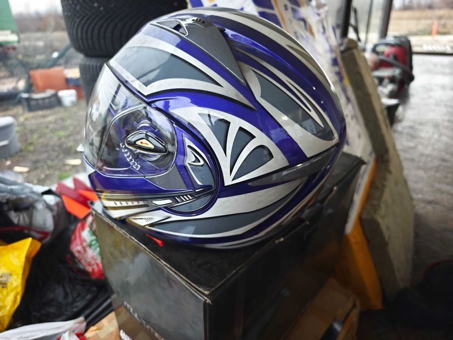 Продавам Каска за мотор с яке