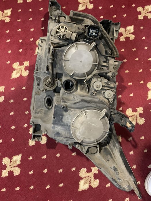 Фары от лексуса LX 570