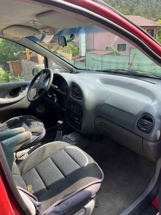 Seat Alhambra van