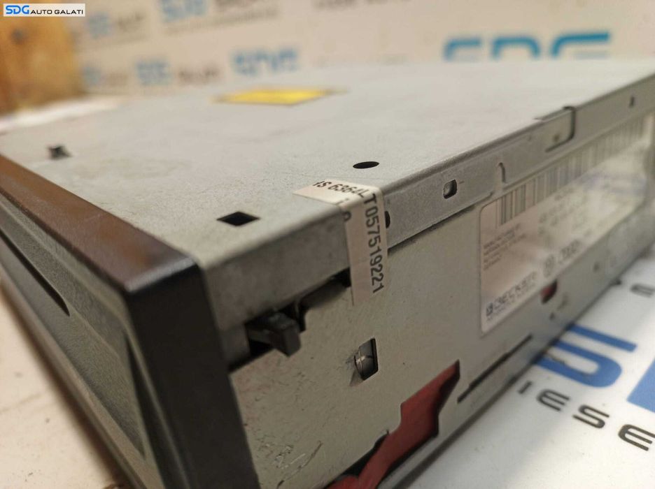 Amplificator Modul Unitate Audio Radio Navigatie Audi A8 D3 2004 - 2010 Cod 4E0919887D 4E0910887Q [L0481]