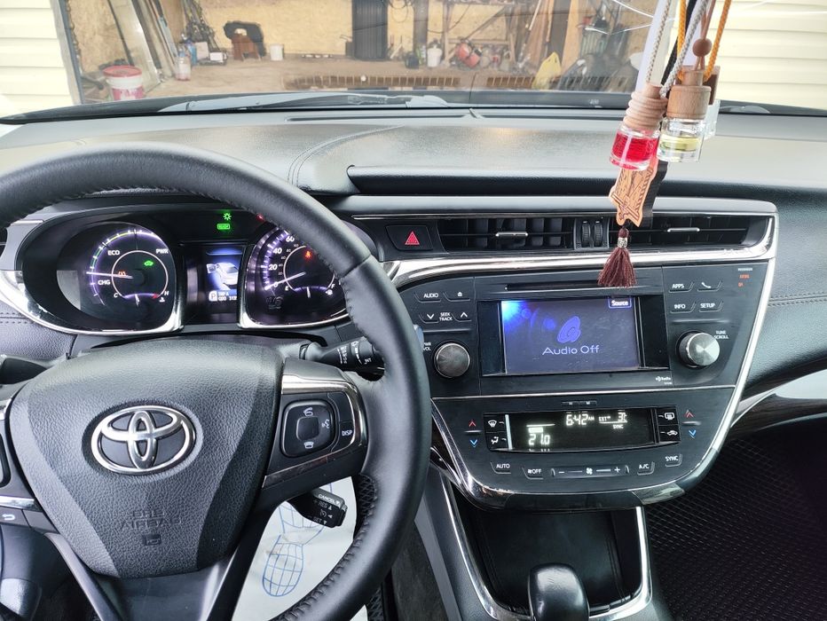 Продается Toyota Avalon 2013 г. Гибрид