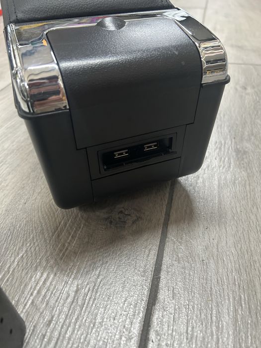 Cotiera universala cu mufe usb,suport pahar si scrumiera