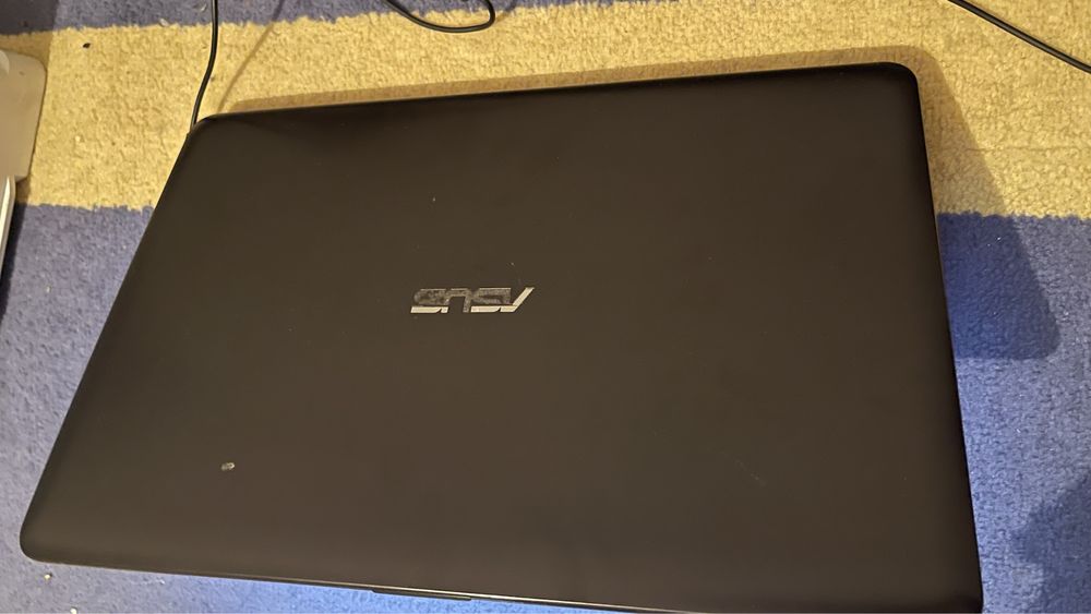 Срочно продам!!!Рабочиий ноутбук