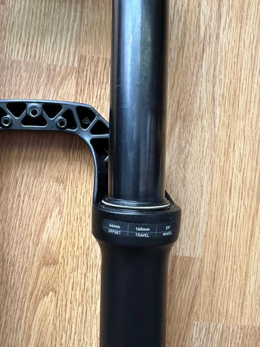 RockShox 35 Silver TK 29" cu cursa de 160 mm pe aer NOU