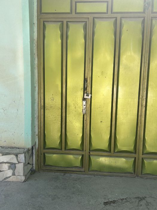 Навбахордан Ховли сотилади .