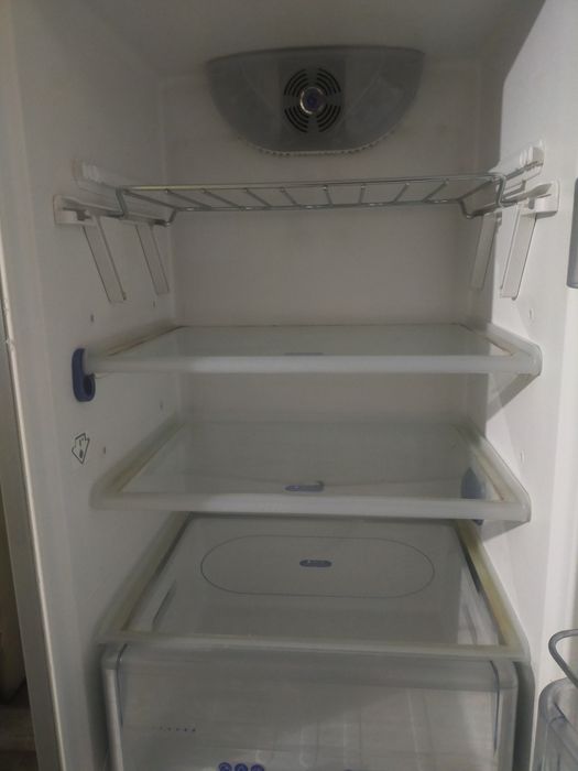 Холодильник Whirlpool б/у