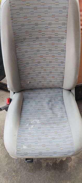 Curățare tapițerie auto