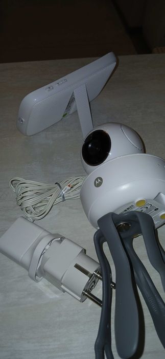 Бебефон Motorola