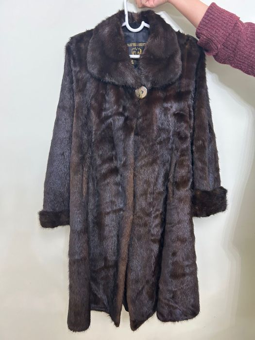 1.Норковая шуба размер 48-50, разлетайка. Нуриевая шуба. Пальто