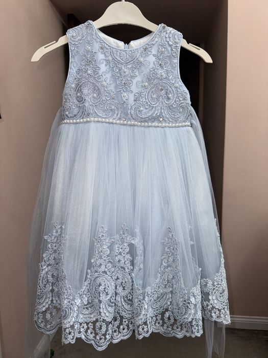 Платье фирмы Miss Trendy на 3-5 лет