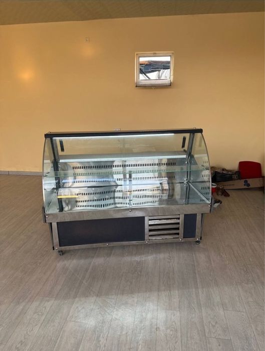 витрина холоделник