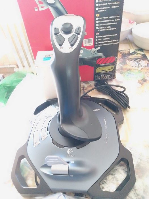 Controller  marca. Logitech