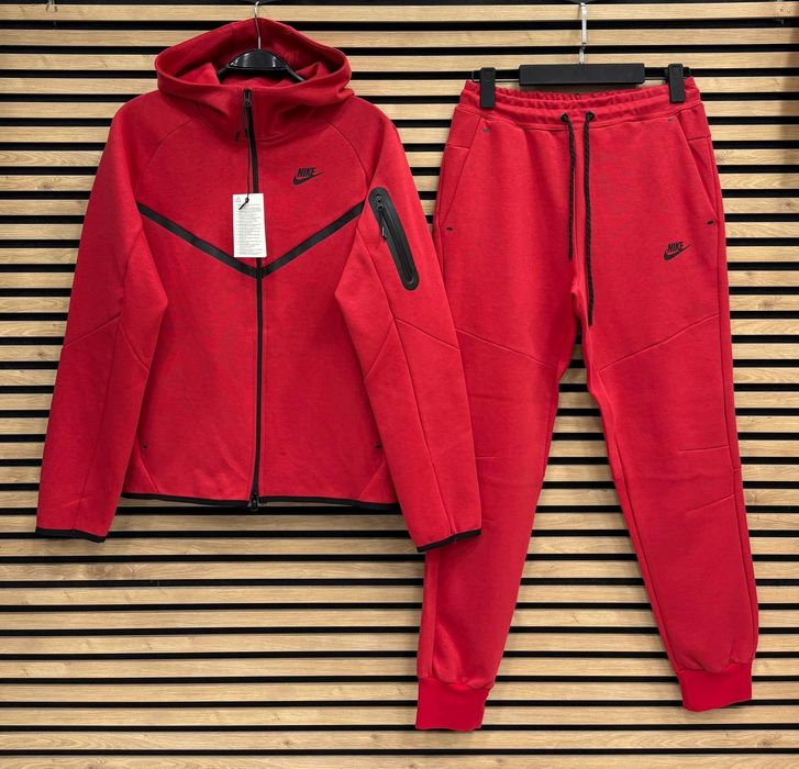 Nike tech fleece! Изпращаме с тест и преглед!