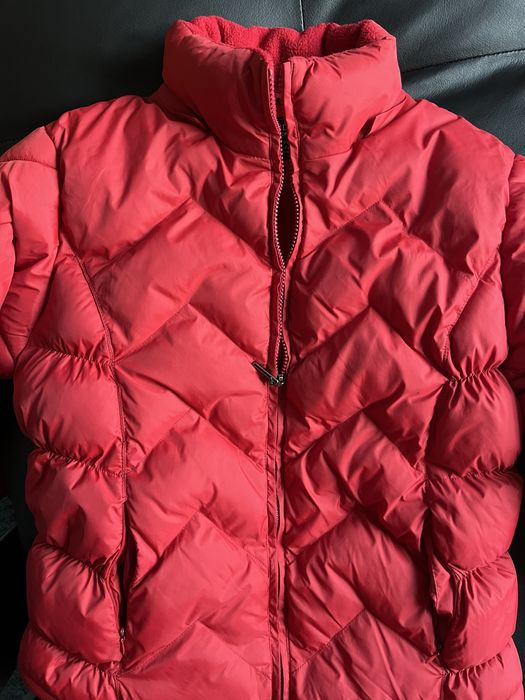 Дамско червено яке