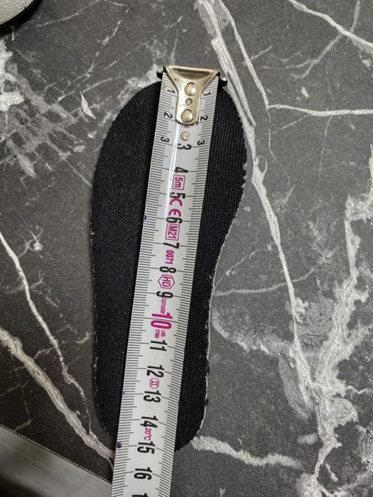 Маратонки ADIDAS 24 номер